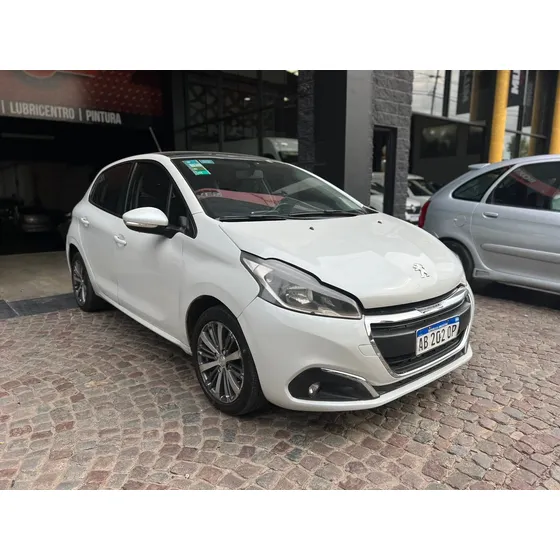 Peugeot 208 1.6 Allure