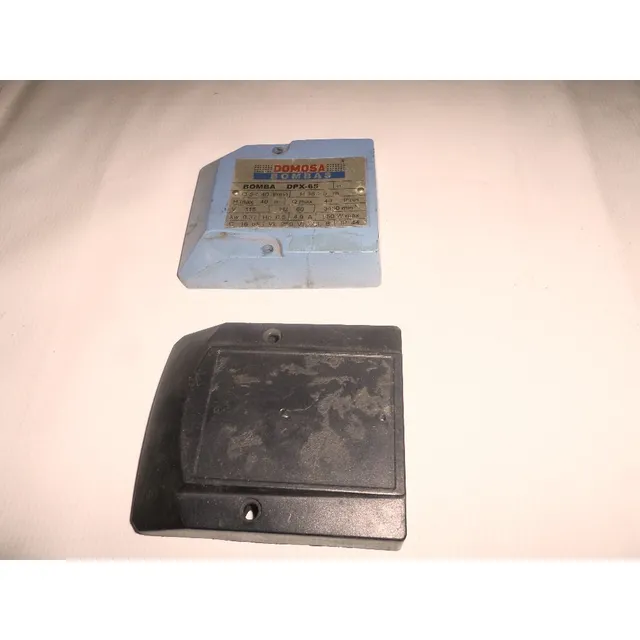 Tapa Universal Para Bombas De 1/2 Hp