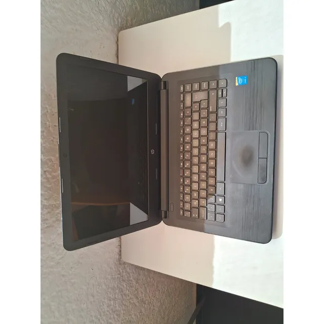 Laptop Hp -tre 