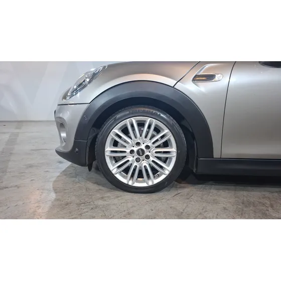 Mini Cooper 1.5 Cooper Pepper Dct