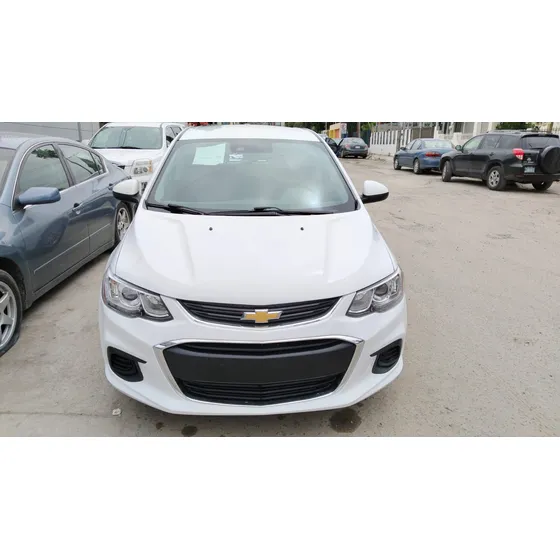 Chevrolet Sonic Hatchback 5d Lt Fleet 1.4l I4 Turbo Importado