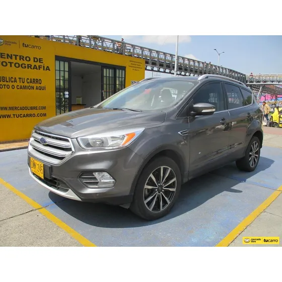 Ford Escape Titanium 4x4 2000cc At Aa