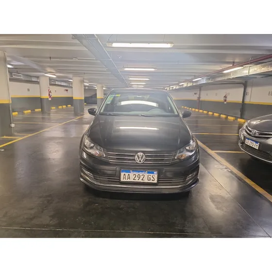 Volkswagen Polo 1.6 Comfortline Tiptronic