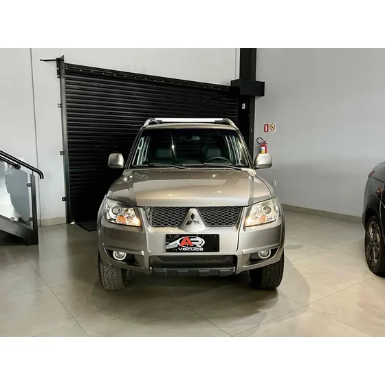 Mitsubishi Pajero Tr4 2.0 4x4 16v 140cv Flex 4p Automático