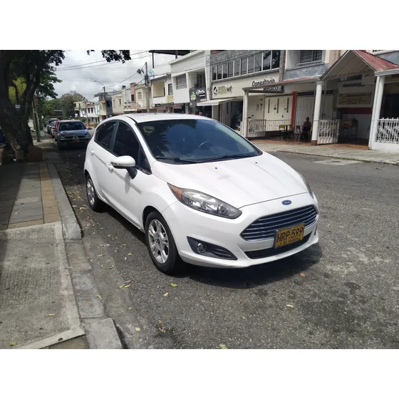 Ford Fiesta 1.6 Hatchback Se