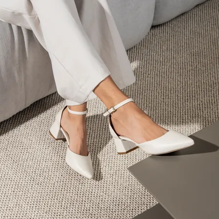 Sapato Scarpin Salto Baixo Bloco Fivela Ajustável Salomé