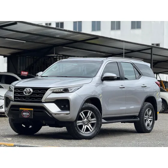 Toyota Fortuner 2.4 Street At 7as