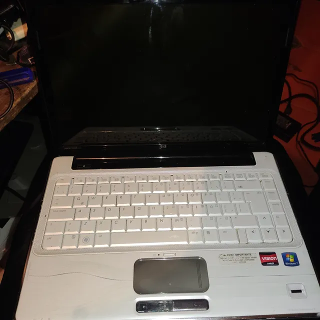 Laptop Hp Dv4-2014la Se Vende Por Partes Pregunta Lo Que Nec