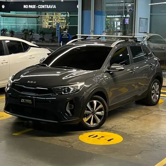 Kia Stonic 2023 1.0 Zenith Mt