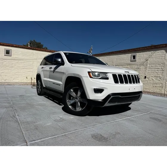 Jeep Grand Cherokee 5.7 Limited Lujo 4x2 Mt