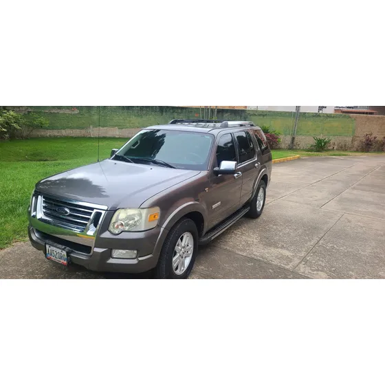 Ford Explorer Sport Wagon