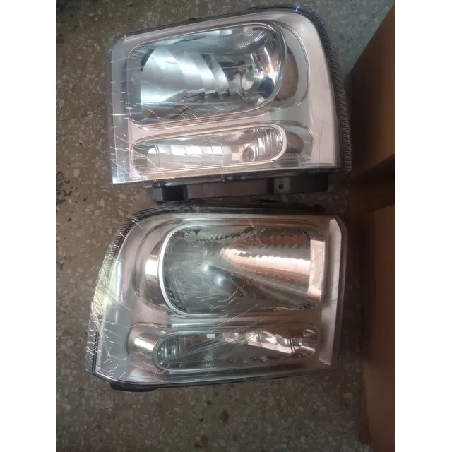 Faros Delanteros Ford Triton 05-10 Originales C/u