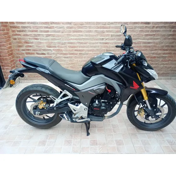 Moto Honda Cb 190 R Negra - Año 2017 - Excelente Estado