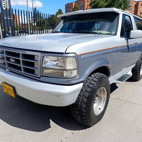 Ford Bronco 1996 Xlt 5.0 V8 Automática 4x4 | Impecable