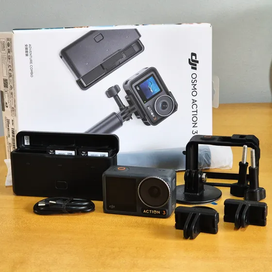 Câmera Dji Osmo Action 3 Adventure Combo Barato! Preto