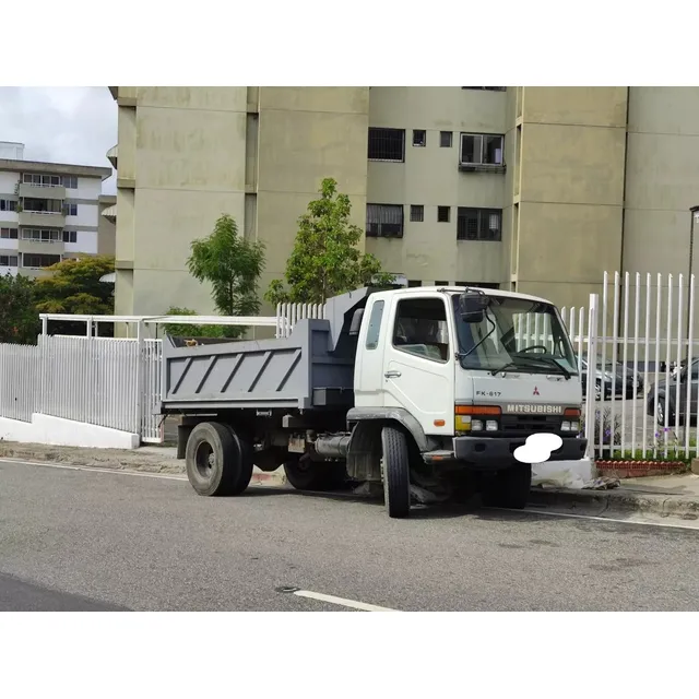 Bote De Escombros Movimiento De Tierra Y Venta De Materiales