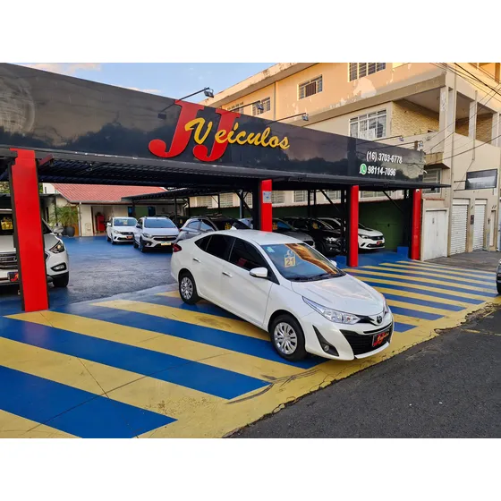 Toyota Yaris 1.5 Xl Plus Connect 16v Cvt 5p