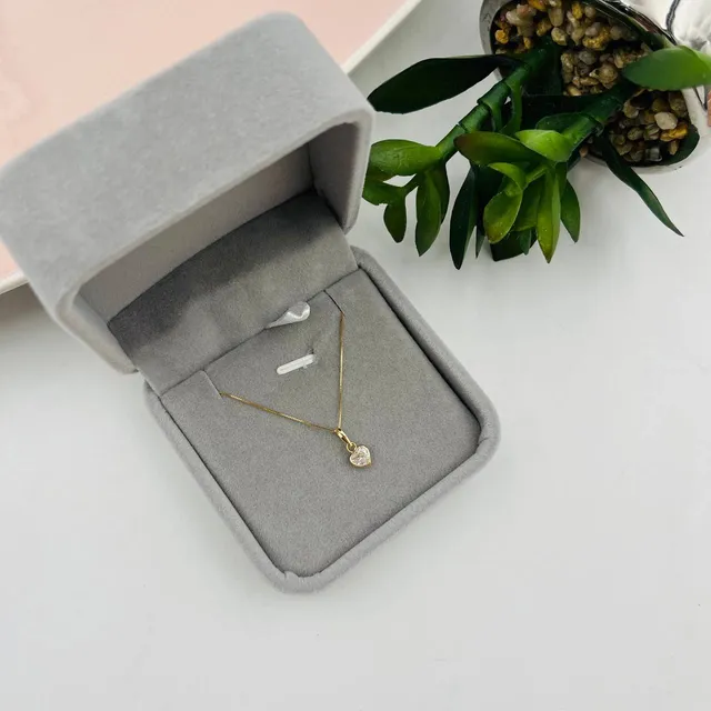 Cadena Con Dije De Corazón Blanco En Oro 18k