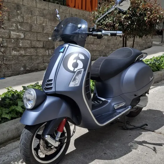 Vespa 300 Sei Giorni