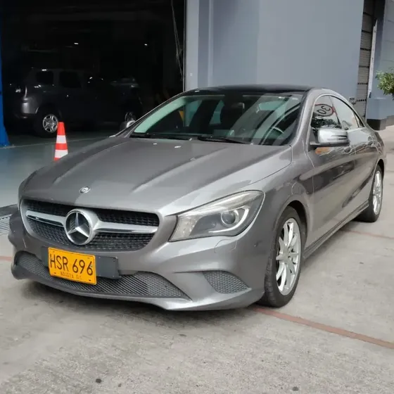 Mercedes-Benz Clase Cla 2014 200 1.6