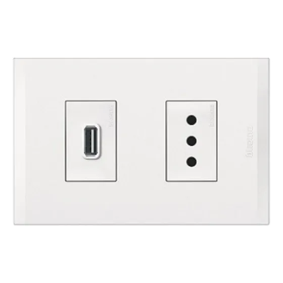 Enchufe Embutido 10a Más Puerto Usb Blanco Nobile Bticino 