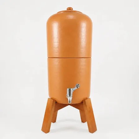 Filtro De Água Para Apartamento Cozinha Bancada Com Suporte Cor Marrom Com Tampa De Barro