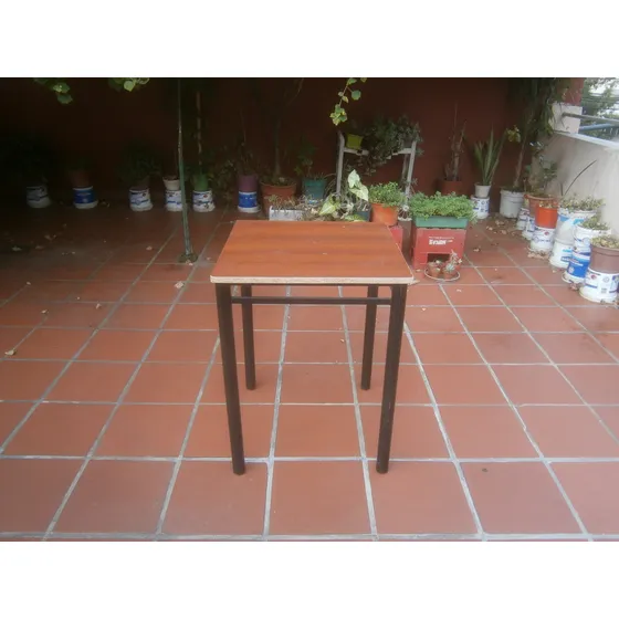 Mesa De Bar Metalica Y Tapa De Madera 59 X 59 X 78 Alto