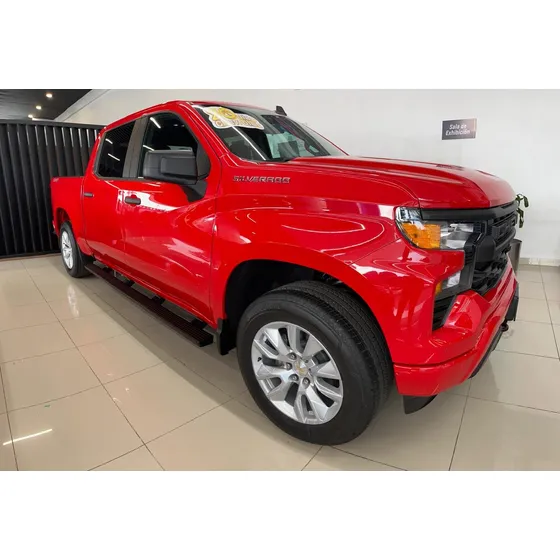 Chevrolet Silverado 5.3 V8 Custom Doble Cabina 4x4 At