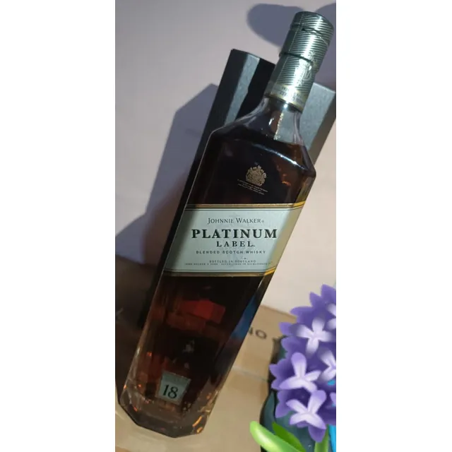 Whisky Yonny Walker Platinum Label 18 Años De 1 Litro