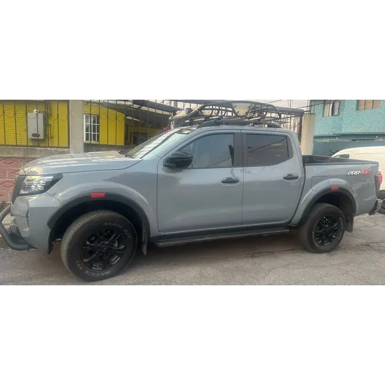 Nissan Frontier 4.0 Pro-4x V6 4x4 At