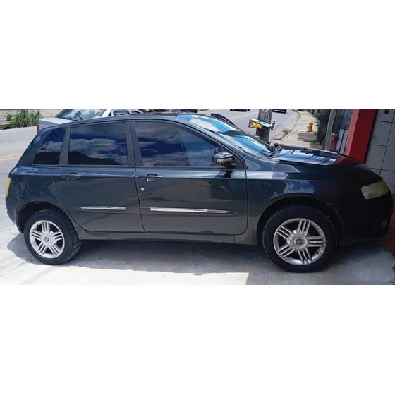 Fiat Stilo 1.8 8v Sp Iv Flex 5p