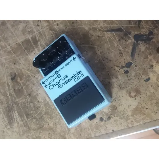 Boss Ce-5 Stereo Chorus Ensemble Pedal