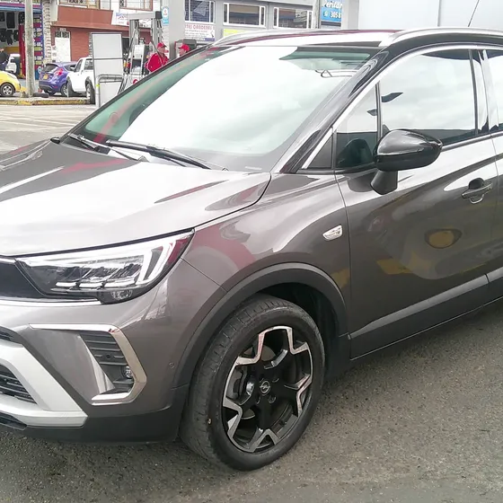 Opel Crossland 2022 1.2l Elegance