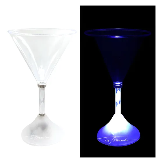 Copa Led  Martini    10,5 Cm De Ancho 17,5 Cm Alto  200 Ml