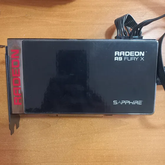 Tarjeta De Video Amd Radeon Fury R9 4g