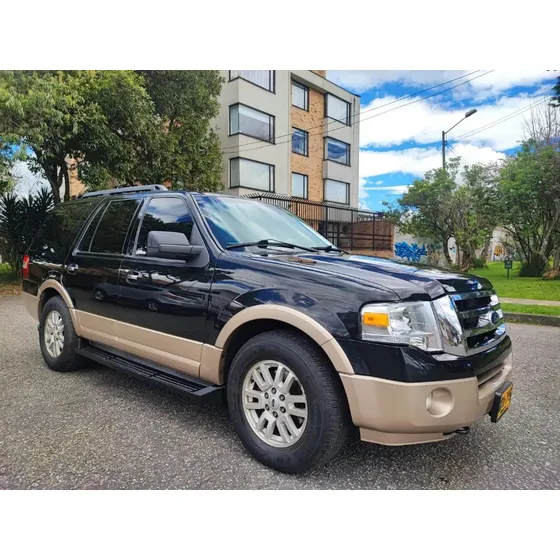 Ford Expedition 5.4 Xlt Atm 4x4 7 Puestos Con Cuero Blindaje 3