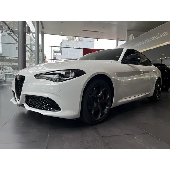 Alfa Romeo Giulia 2.0 280cv Veloce