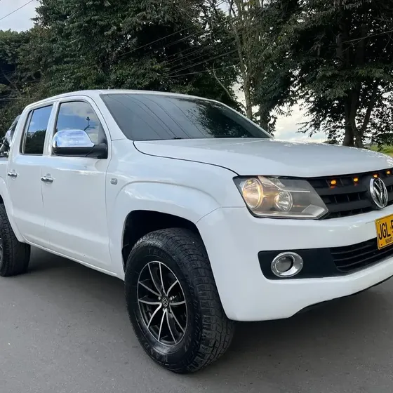 Volkswagen Amarok 2017 2.0 Trendline 340cv 4x4