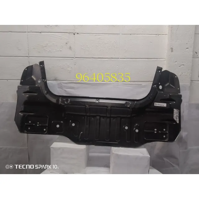 Panel Trasero Stop Aveo 2005