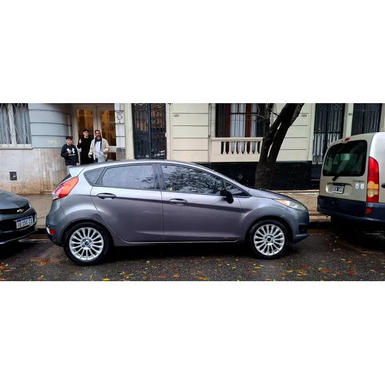 Ford Fiesta Kinetic 1.6 Se Plus 120cv