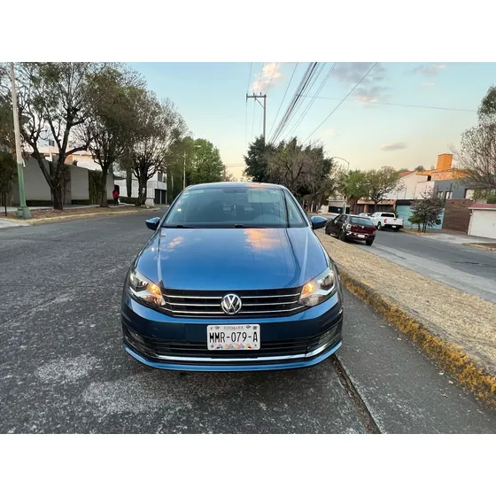 Volkswagen Vento 1.6 Highline Mt