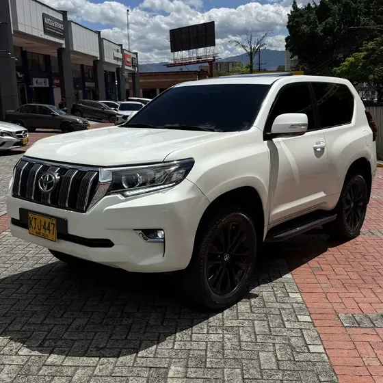 Toyota Prado 2011 2.7 Txl 3 Puertas
