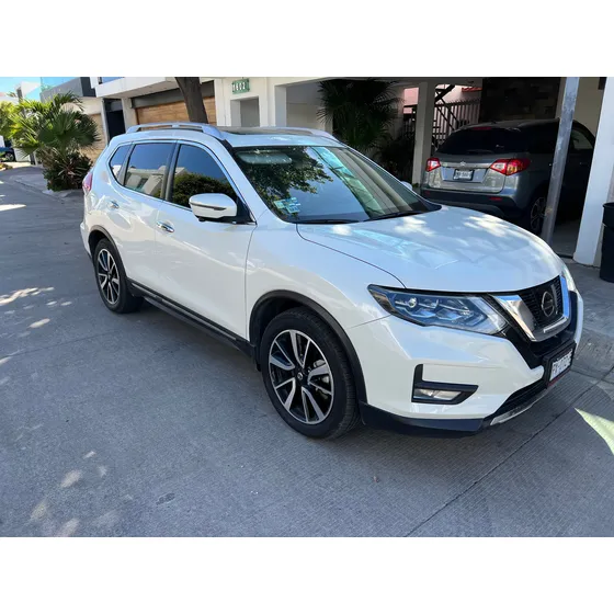 Nissan X-trail 2.5 Exclusive 3 Row Cvt