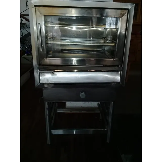 Horno Con Tres Bandejas Y Termostato