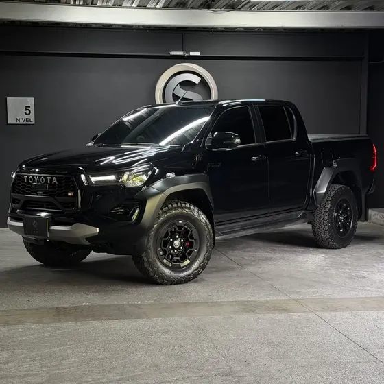 Toyota Hilux Grs 2025 2.8 Grs B+2