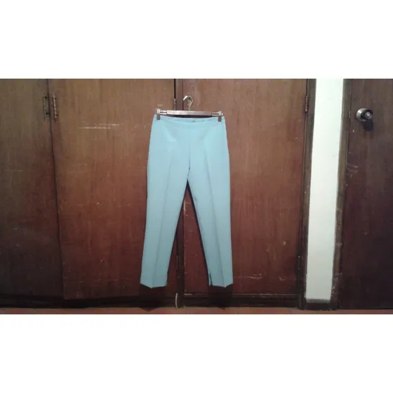 Pantalón De Dama Largo Saint Tropez. Talla 8. Azul Pastel