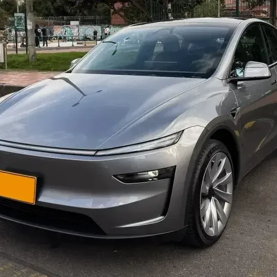 Tesla Model Y 2026 0.0 Long Range Awd