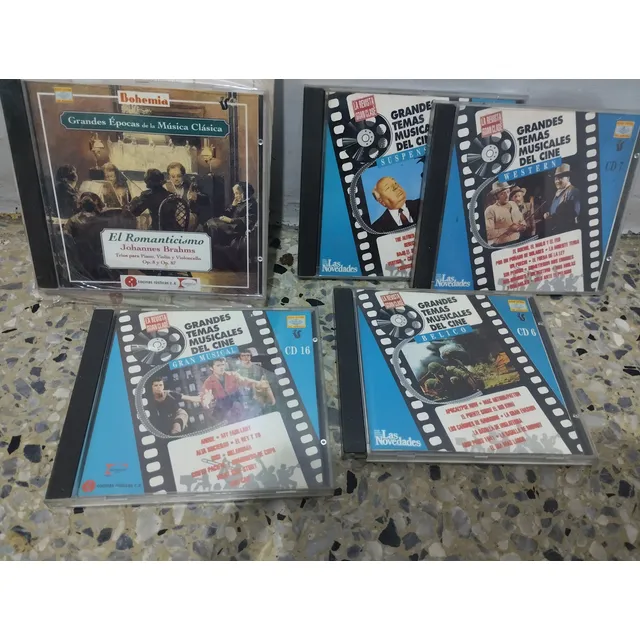 Colección De Cds Música Clásica Y Temas De Peliculas