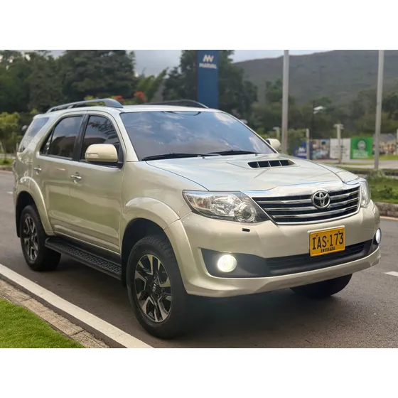 Toyota Fortuner 3.0 Sr5 163 Hp