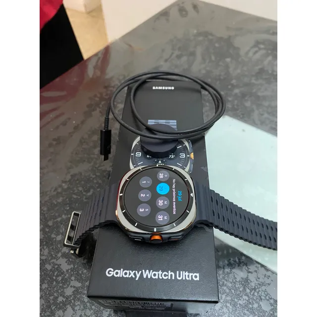 Samsung Galaxy Watch Ultra Con Red Móvil